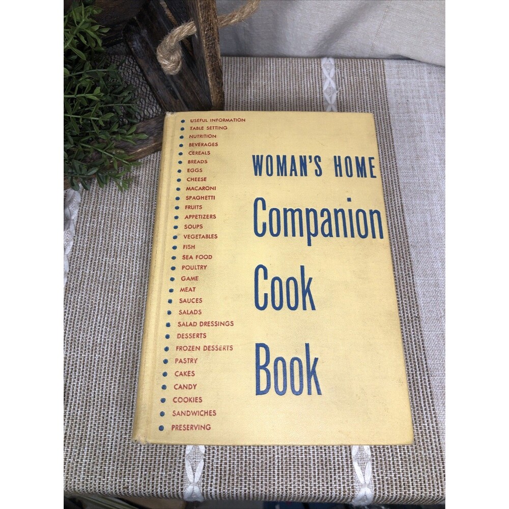 Woman's Home Companion Cook Book (1943, Vintage P.F. Collier & Son Corp HC)